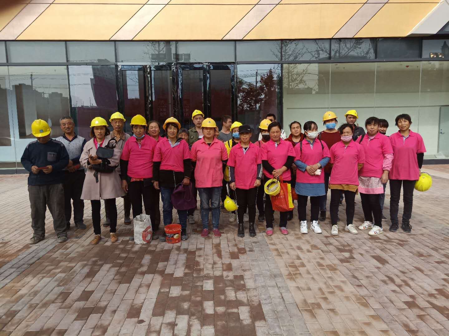 萬達(dá)廣場工程開荒.jpg